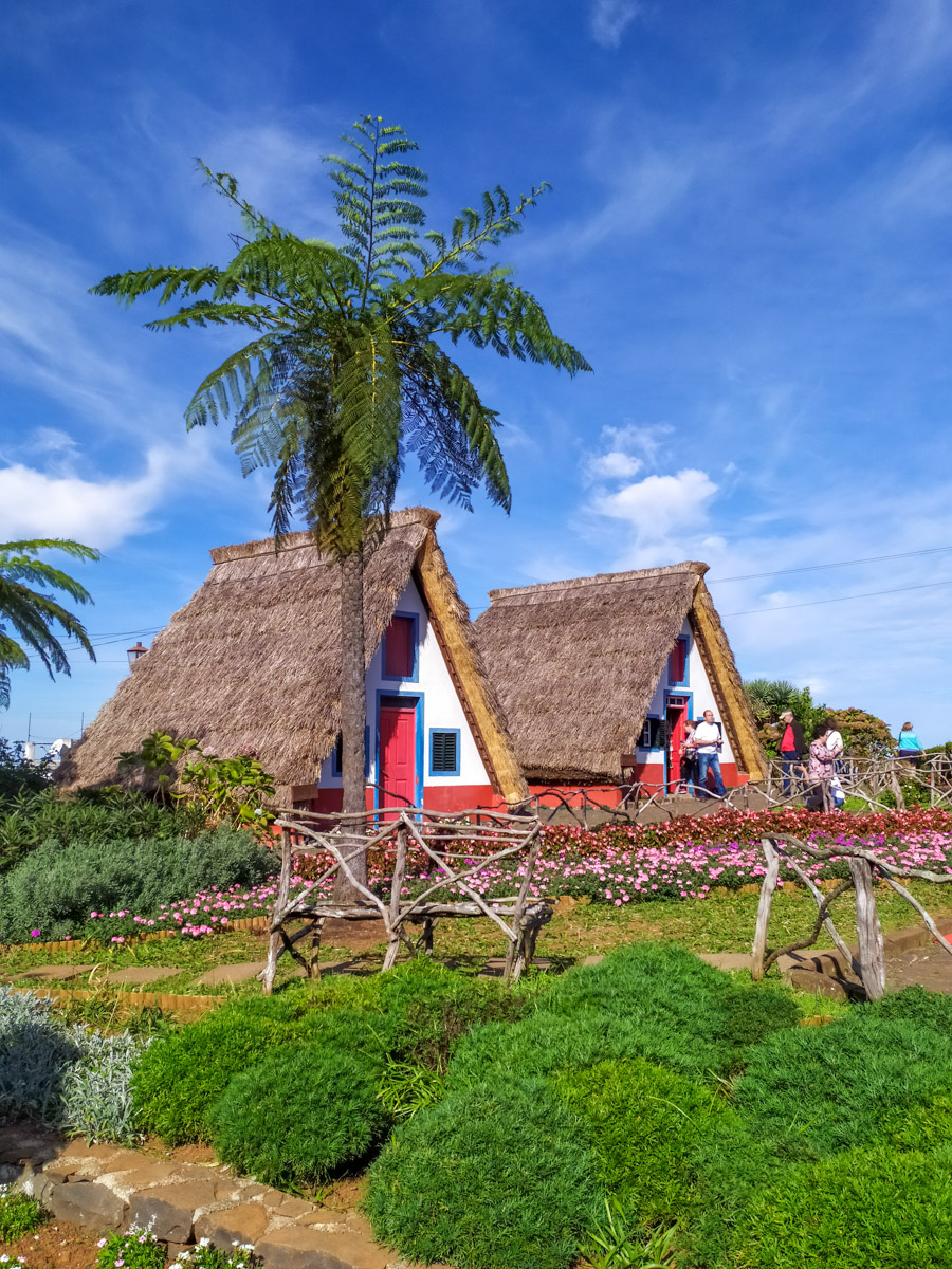 Casas Tipicas de Santana - O que fazer e visitar na Ilha da Madeira