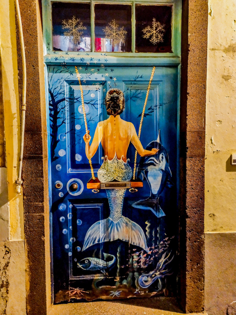 O que visitar na Ilha da Madeira - Madeira Funchal Portugal - As portas da rua de Santa Maria