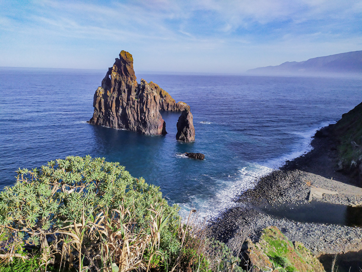 Ilhéus de Ribeira da Janela, no norte da ilha da madeira