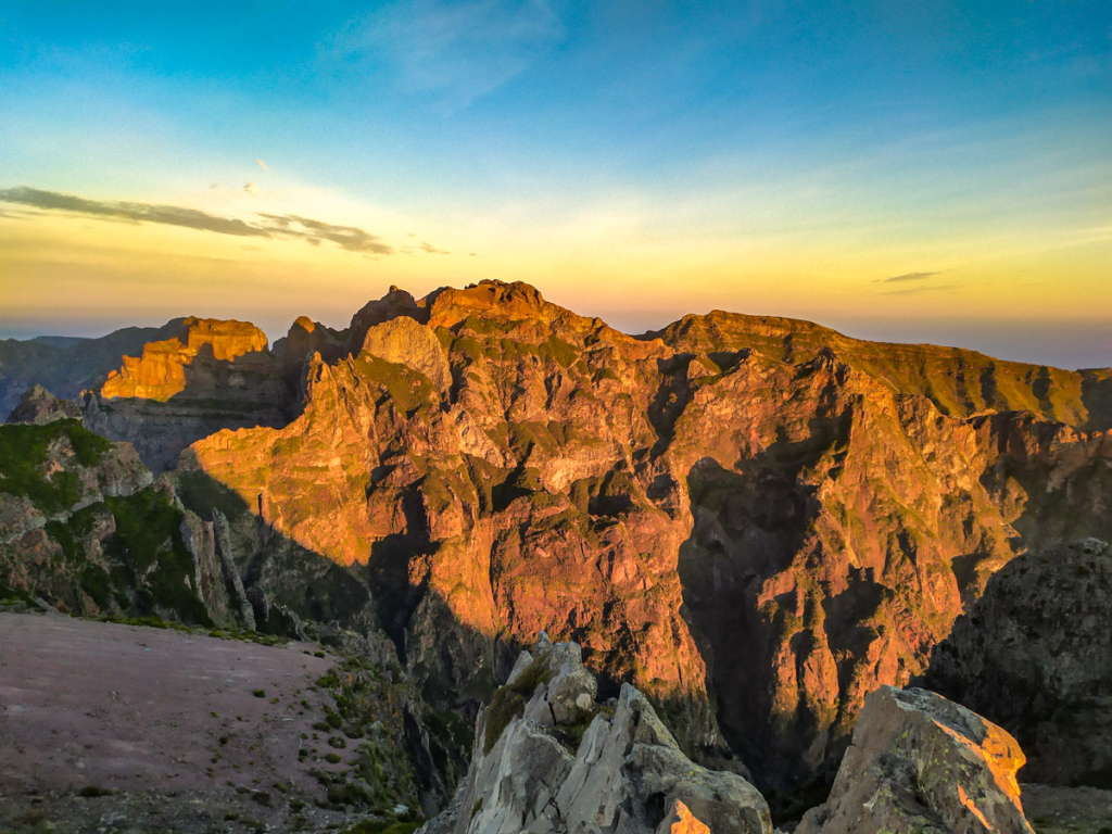 Sunrise at Pico do Arieiro