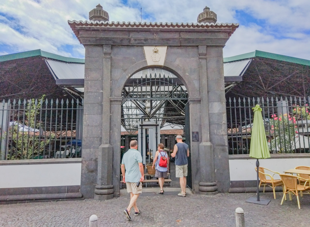 Entrada para o Mercado da Graça, em Ponta Delgada