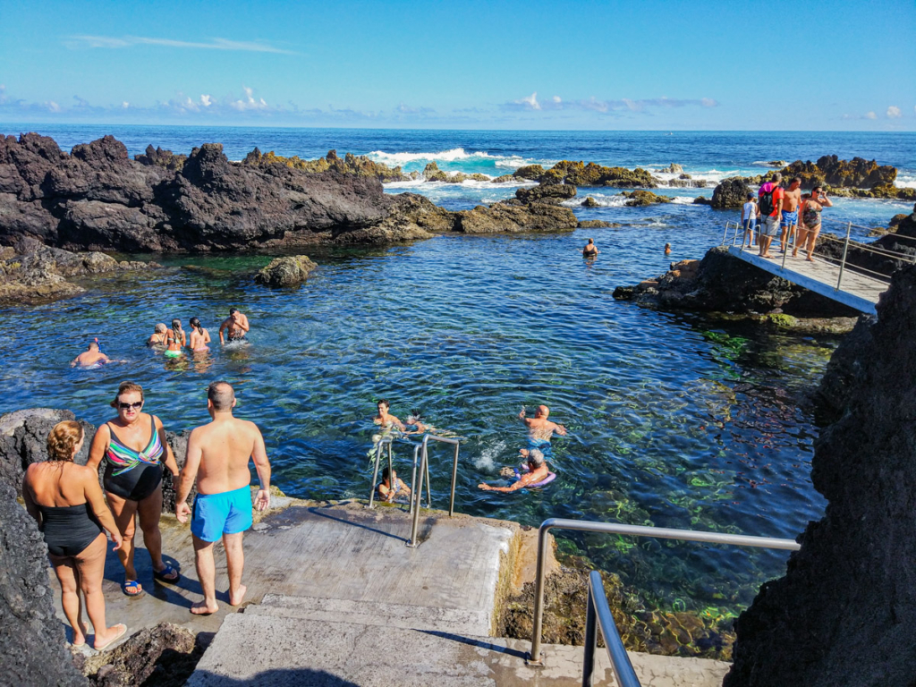 Piscinas Vulcânicas Naturais de Biscoitos