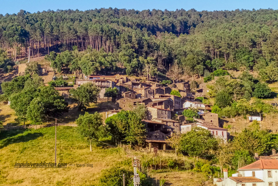 Encosta do Candal - Aldeia de Xisto da Serra da Lousã
