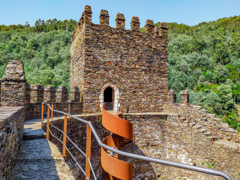 Lousã Castle | N2 Portugal Road trip