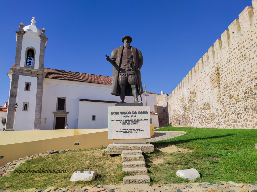 Estátua de Vasco da Gama em Sines