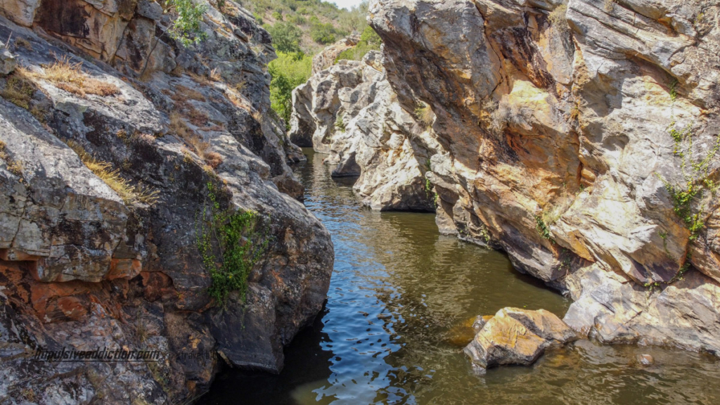River beach of Pego das Pias