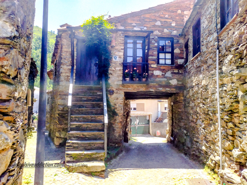 Visitar Pena - Aldeia de xisto de Góis na Serra da Lousã