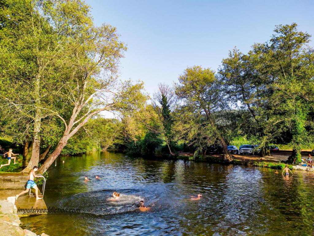 Praia Fluvial de Canaveias em Góis
