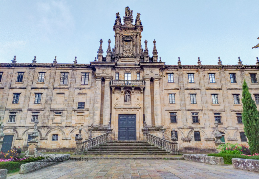 Fachada Principal do Mosteiro de São Martinho Pinário, na praça da Imaculada
