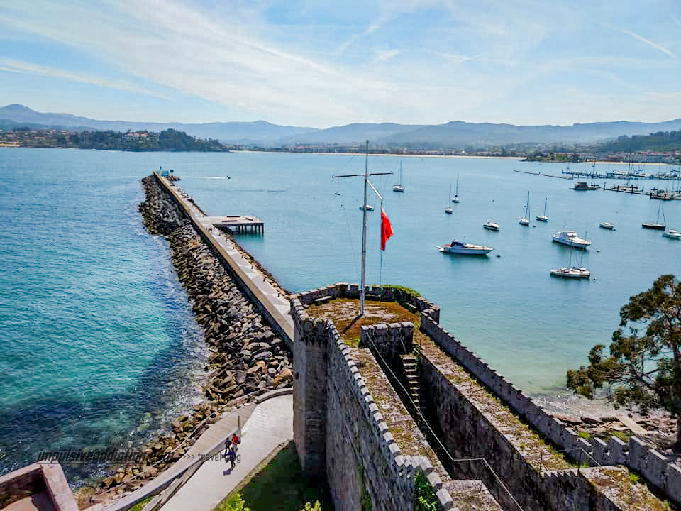 Torre da Fortaleza de Monterreal em Baiona, nas margens da Ria de Vigo
