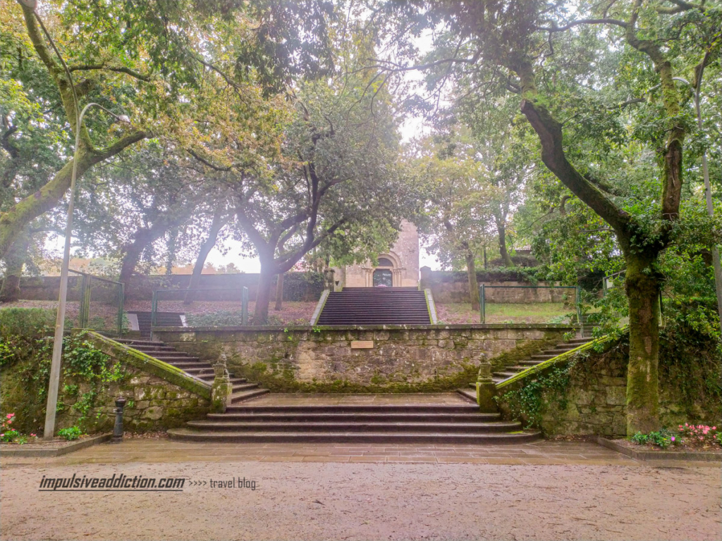 Parque da Alameda num dia de chuva - Igreja de Santa Susana