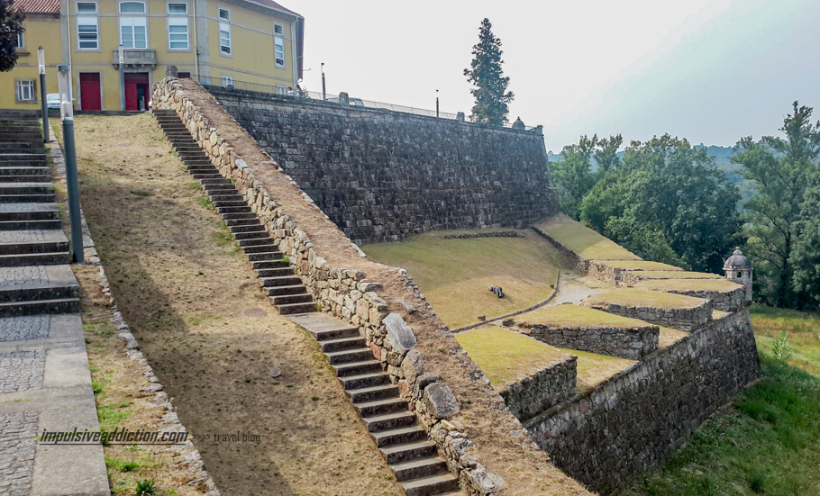 Castelo de Monção, nas margens do Rio Minho