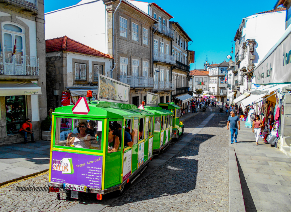 Comboio turístico de Valença-Tui