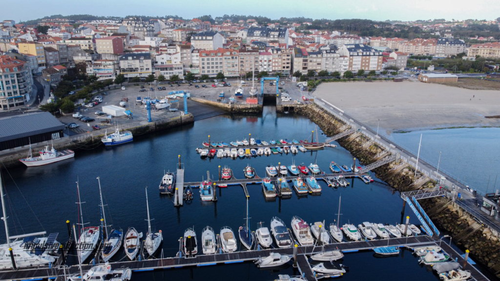 Portonovo em Sanxenxo, e respectiva marina