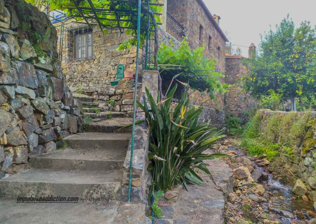 Detalhes de Água Formosa em Vila de Rei