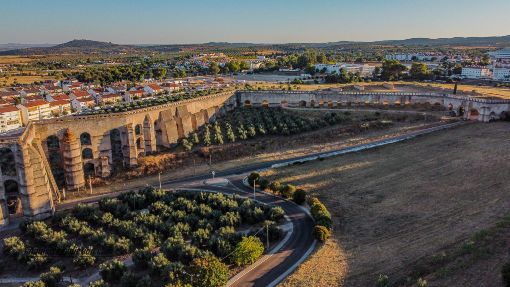 Amoreira Aqueduct to visit in Elvas