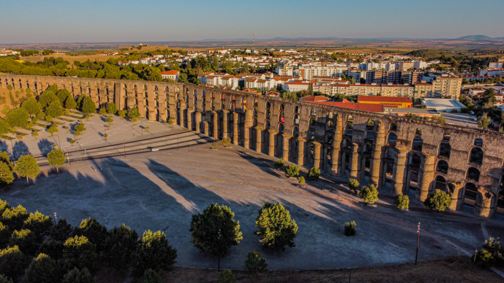 Amoreira Aqueduct to visit in Elvas