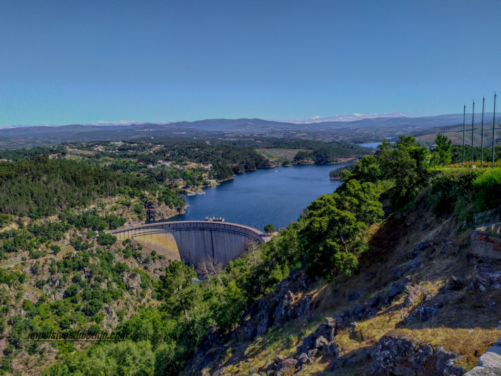 Barragem do Cabril vista do Monte da Senhora da Confiança
