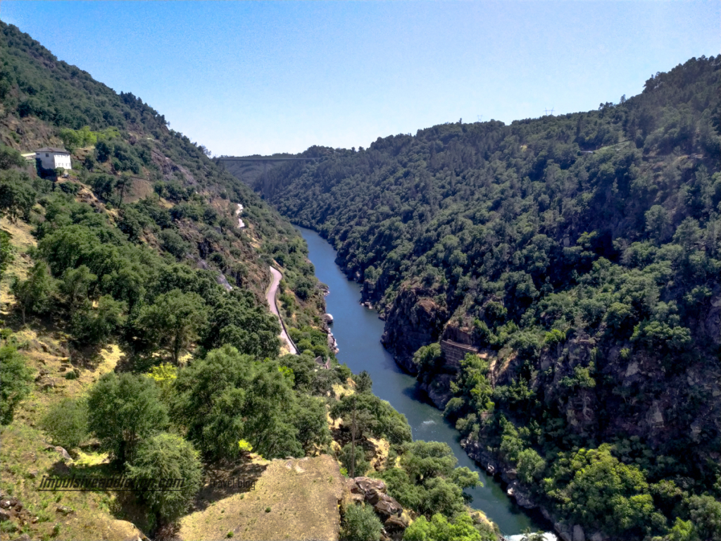 Rio Zêzere após Barragem do Cabril, em Pedrogão Grande