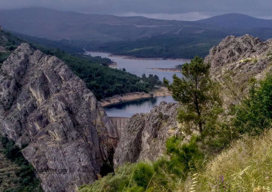 Escarpas da Barragem de Santa Luzia