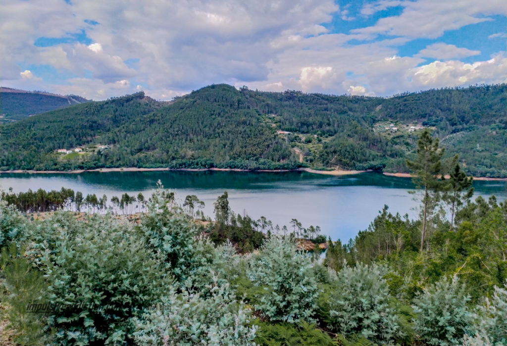 Algures na Albufeira da Barragem de Castelo de Bode