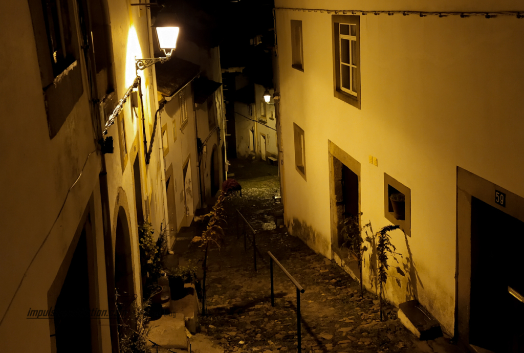 Visitar Castelo de Vide à noite