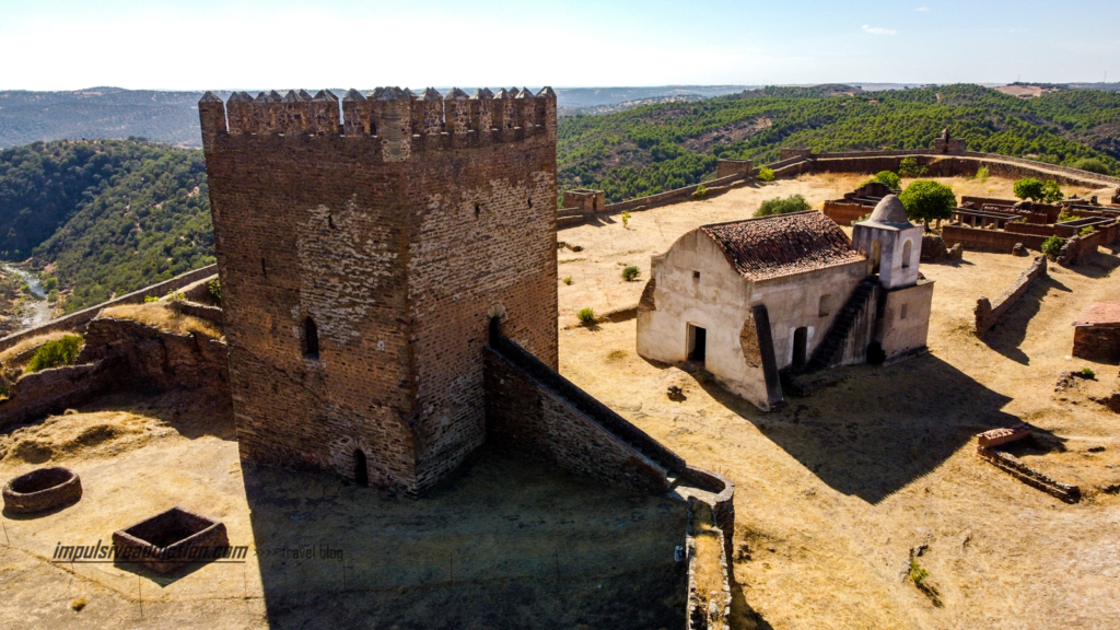 Torre de Menagem e Igreja de Nossa Senhora do Desterro