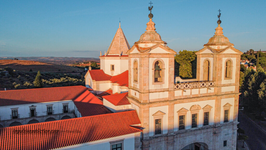 Igreja e Convento dos Agostinhos ao visitar Vila Viçosa