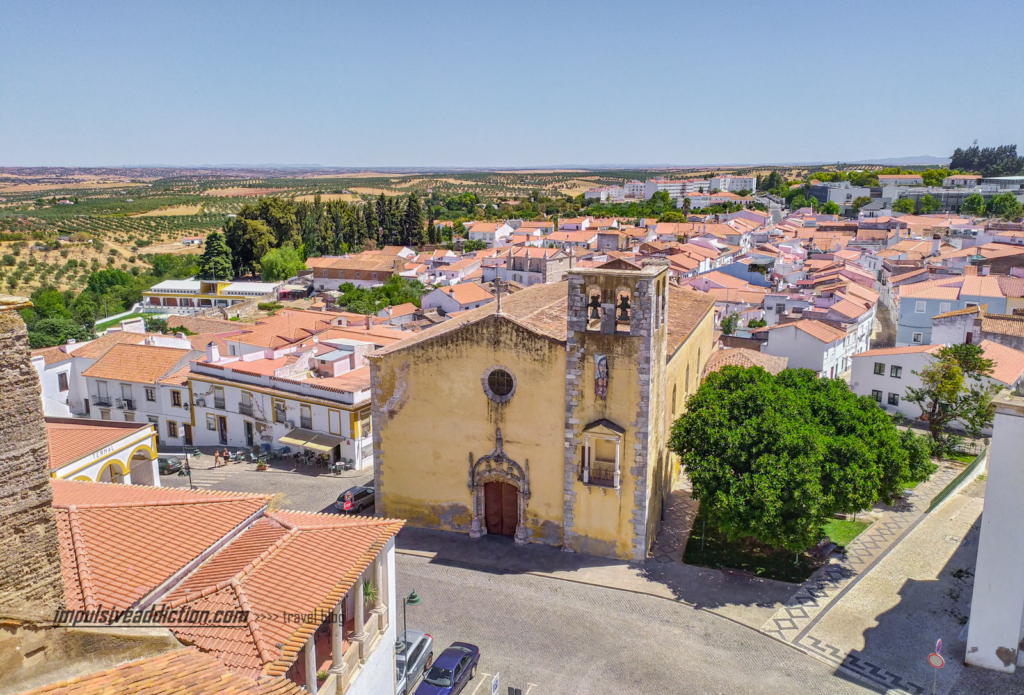 Igreja de São João Baptista observada a partir da Torre do Relógio