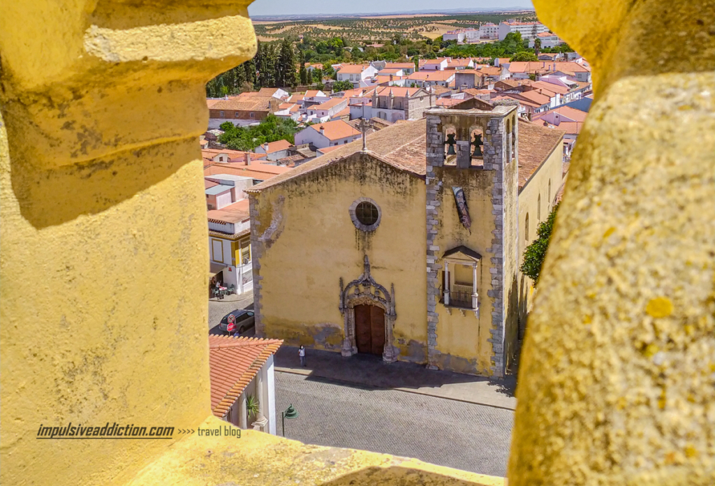 Igreja de São João Baptista observada a partir da Torre do Relógio