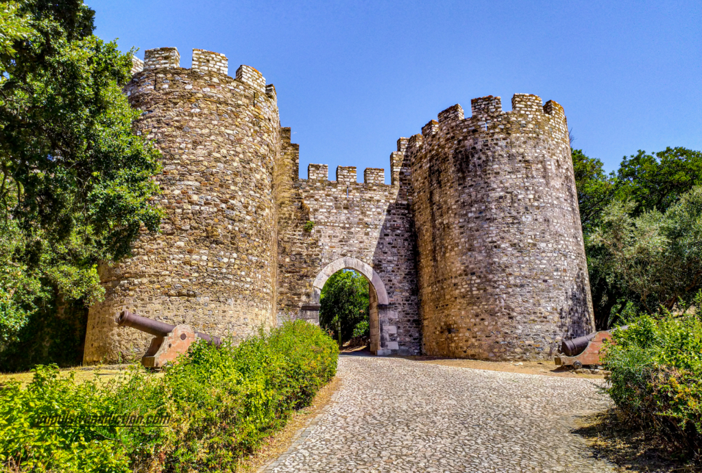Uma das portas de entrada da Muralha do Castelo de Vila Viçosa