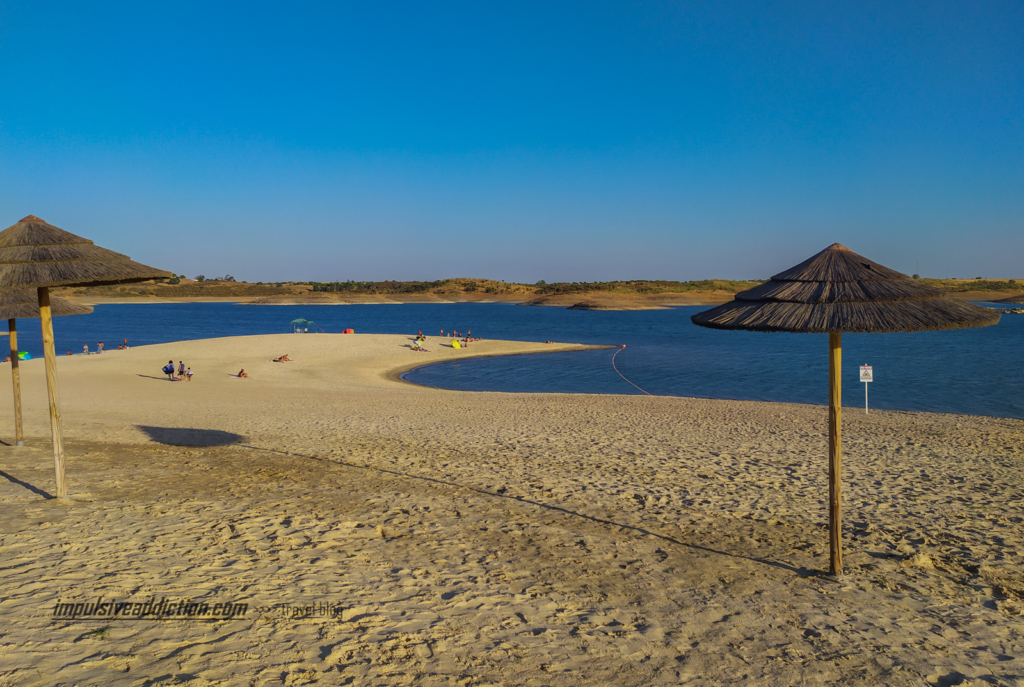 Praia fluvial de Mourão
