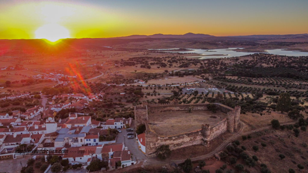 Vila e Castelo de Terena ao Pôr do Sol