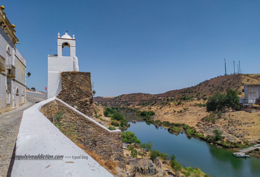 Torre do Relógio ao visitar Mértola