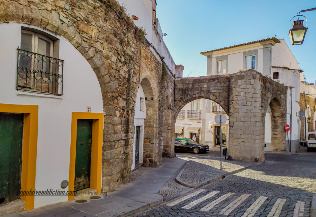 Largo Luís de Camões em Évora