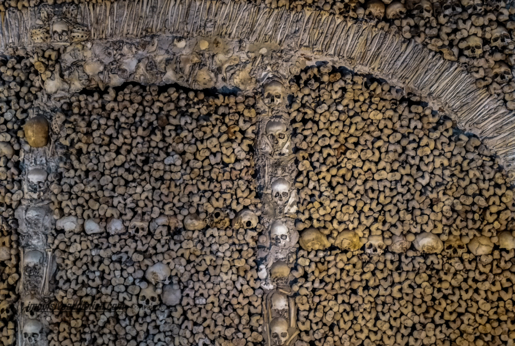 Detalhe da Capela dos Ossos em Évora