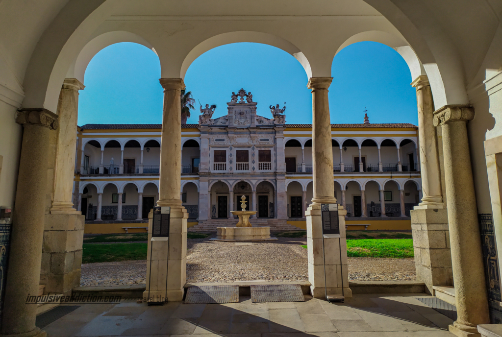 University of Évora - cloister