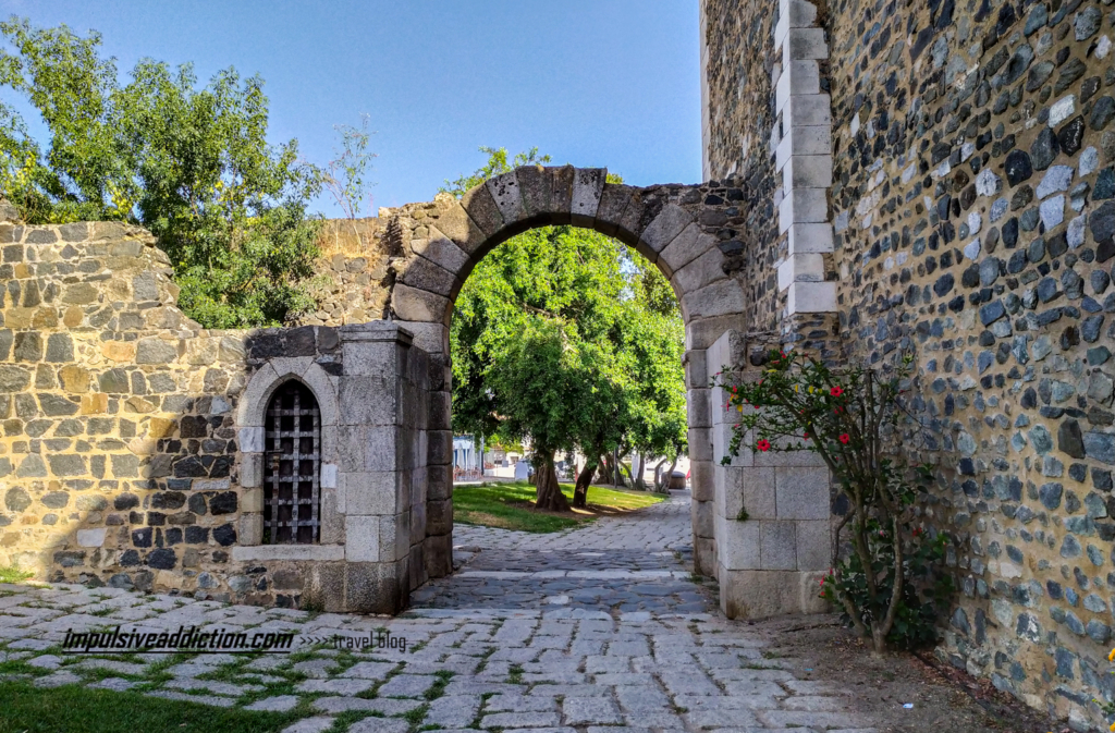 Portas de Évora (Arco Romano de Beja)