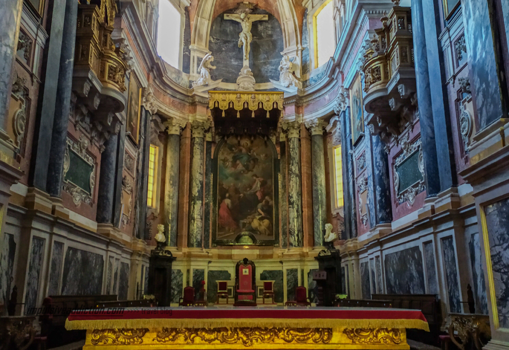Évora Cathedral inside
