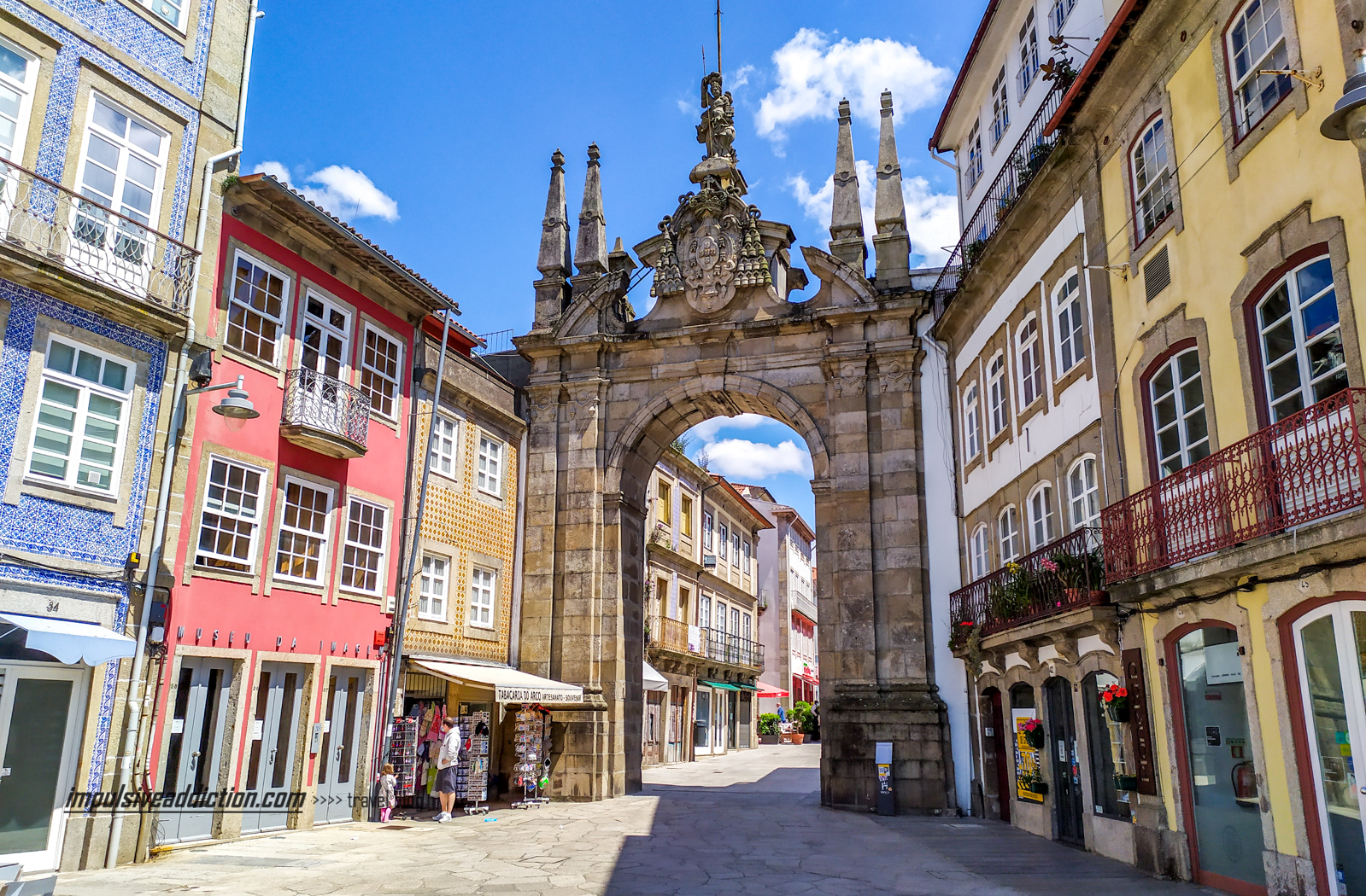 Arco da Porta Nova in Braga day trip from Porto