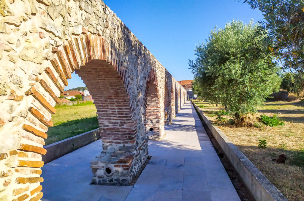 Arco do Aqueduto do Louriçal