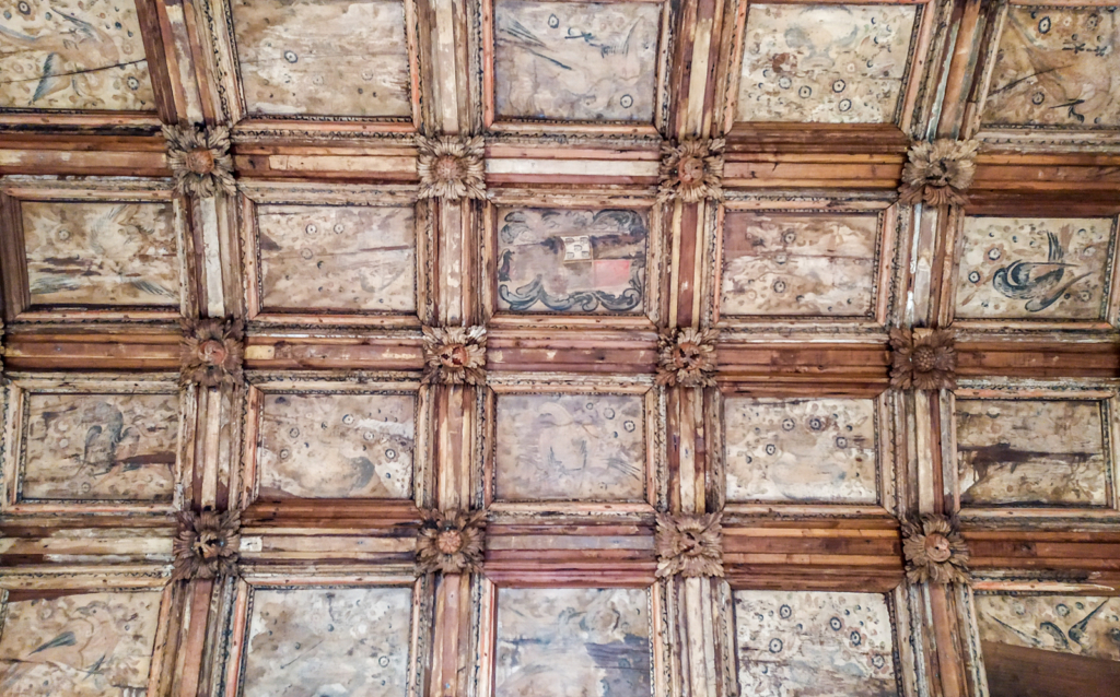 Degraded ceiling of the Chapel of São Pedro de Balsemão