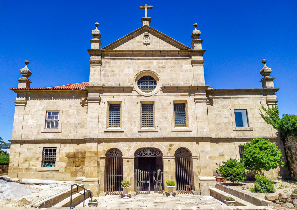Convent of Ferreirim on the outside