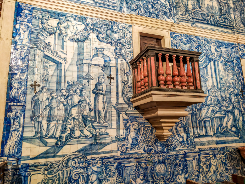 Detalhes dos Azulejos da Igreja do Convento do Louriçal