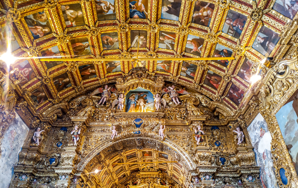 The magnificent interior of the Church of Desterro