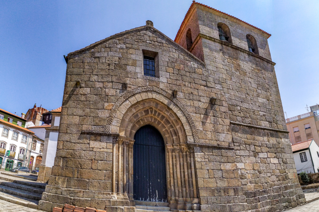 Igreja de Santa Maria de Almacave