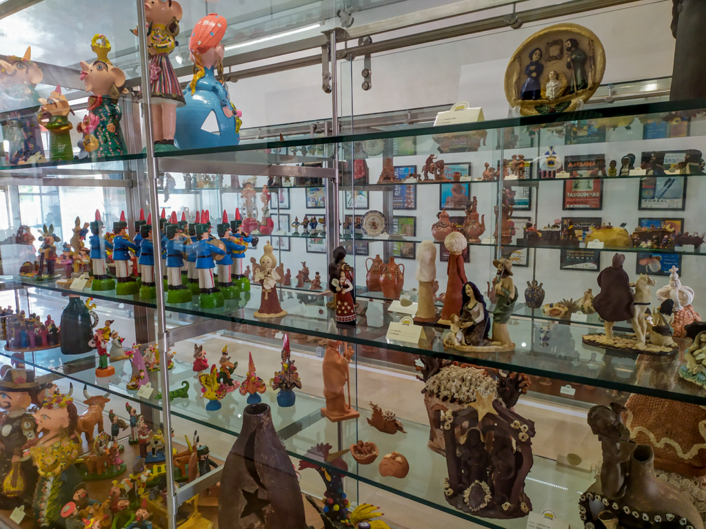 Museu de Arte Popular Portuguesa no Celeiro de Pombal