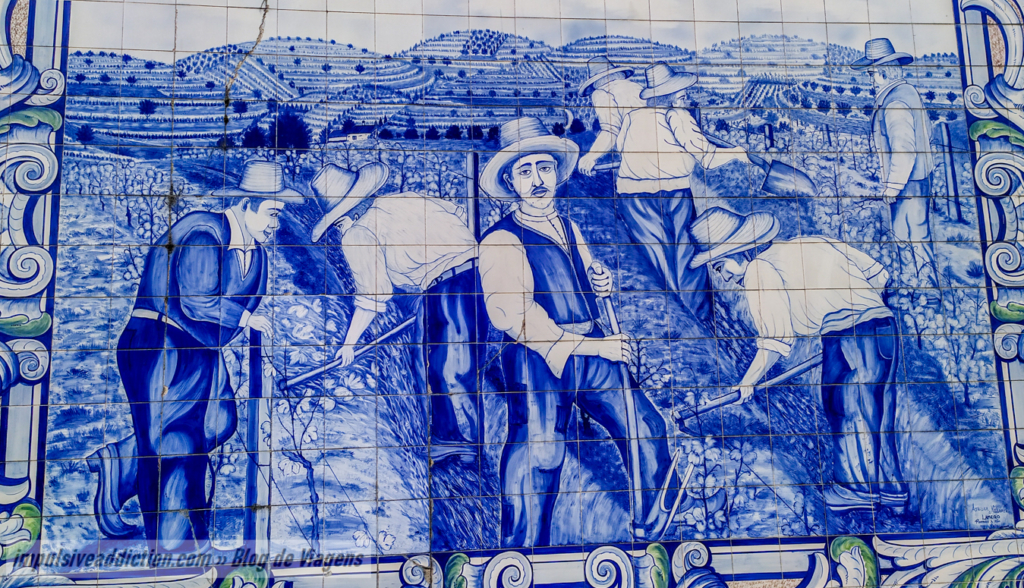 Exemplo do Painel de Azulejos da Linha do Douro