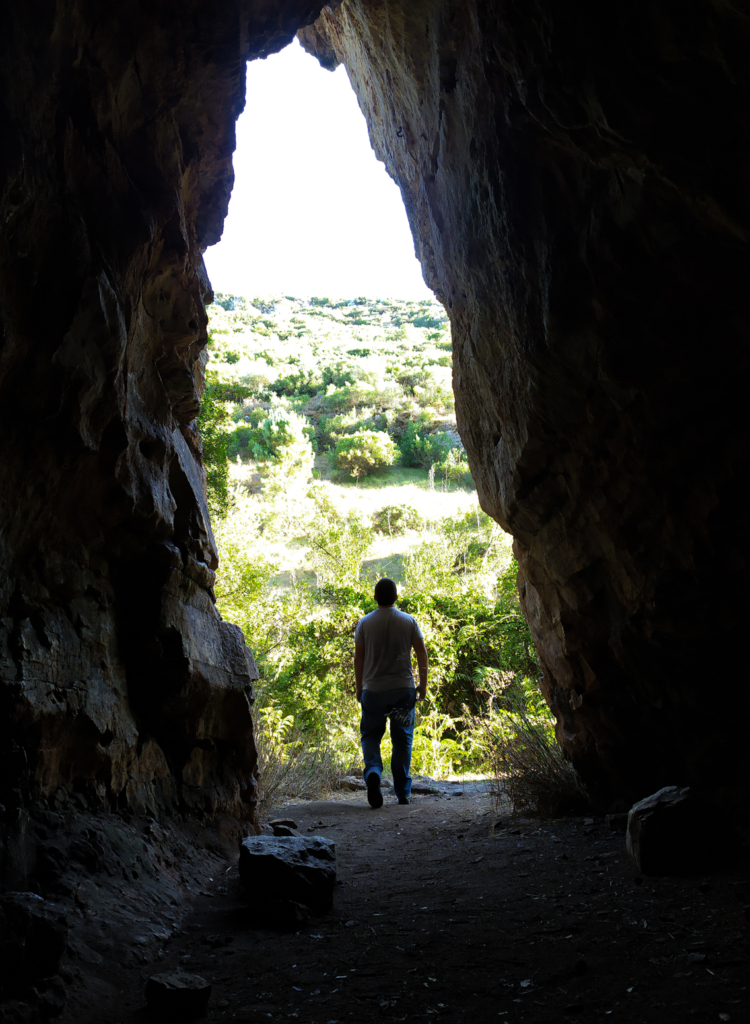 Gruta no Vale dos Poios
