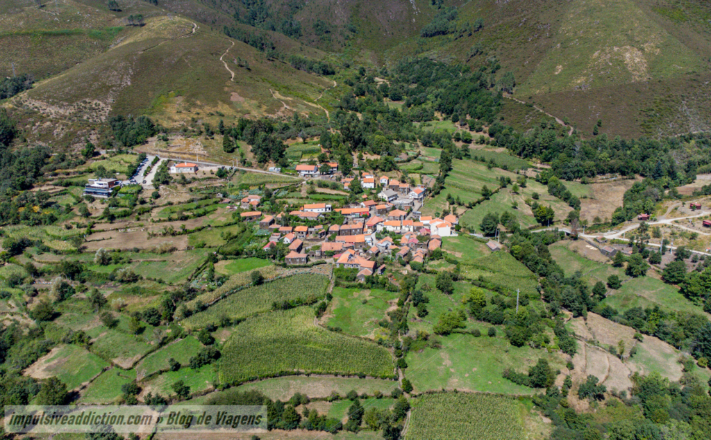 Aldeia de Mafómedes, no sopé da Serra do Marão
